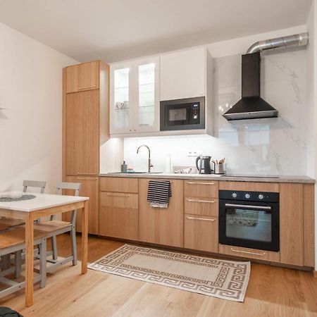 Apartment With Balcony Prague Luaran gambar